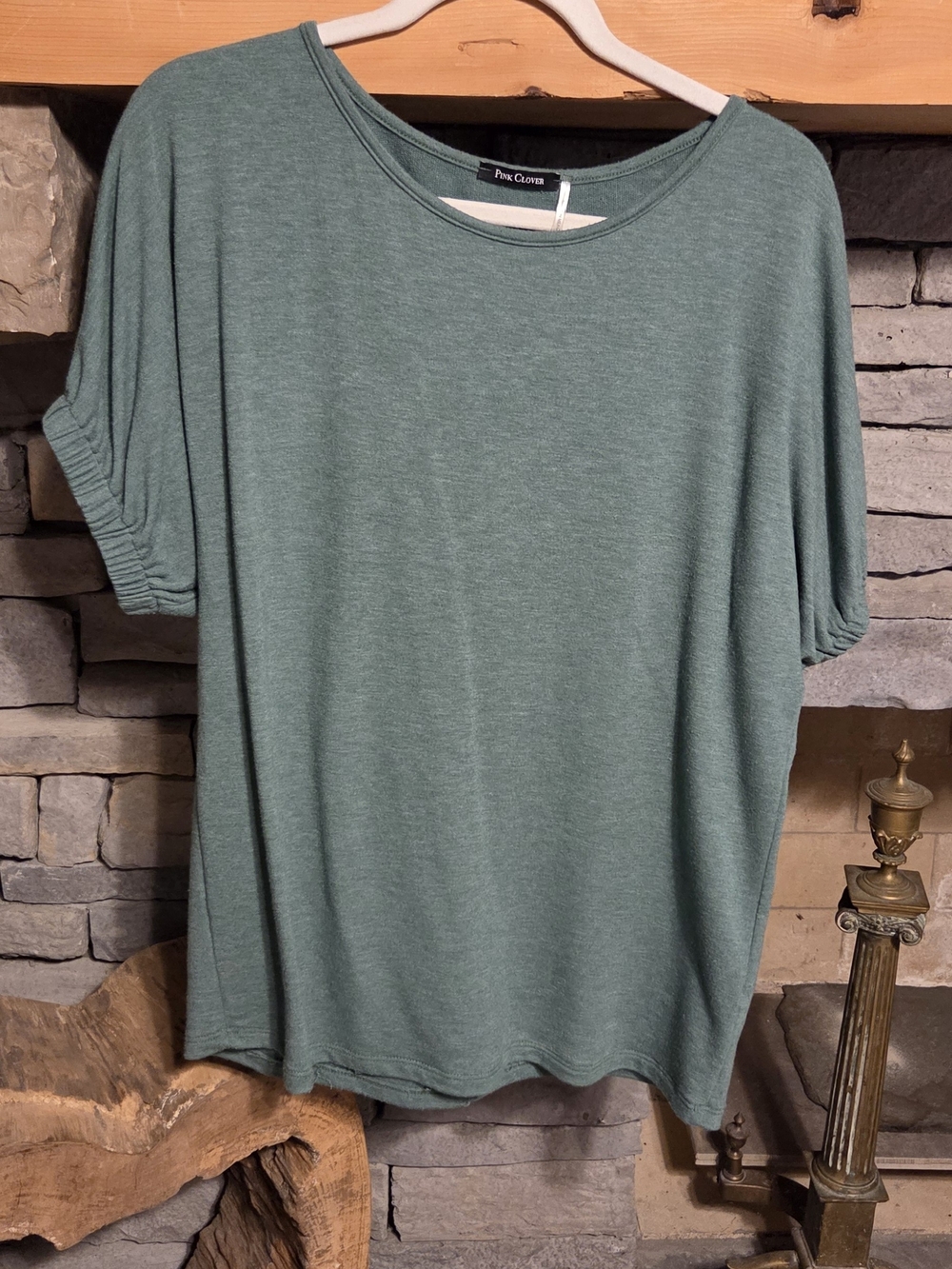 Pink Clover Women's Sage Green Short Sleeve Top